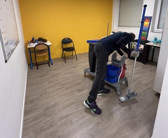 Entretien courant et nettoyage de locaux et bureaux sur Châteaugiron, Noyal sur Vilaine, Rennes et sur le département d'Ille et Vilaine